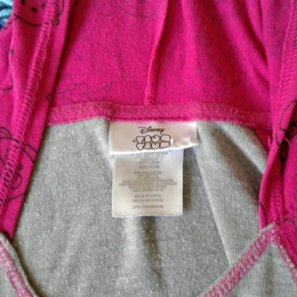 A Tsum Tsum shirt by Disney - Picture 3 of 4